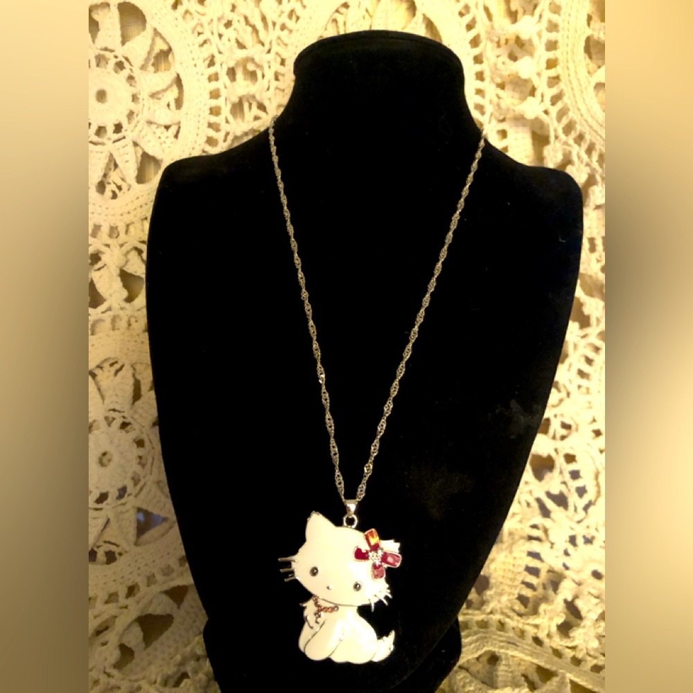 NWOT Puuurrrffect Pretty Kitty Necklace